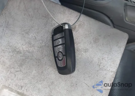 2019 Ford Mustang Ecoboost Premium z USA, uszkodzony, nr VIN 1FA6P8TH5K5188841